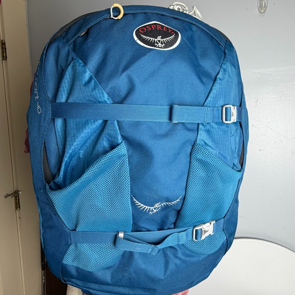 OSPREY Blue Men's Farpoint 40L Travel Backpack